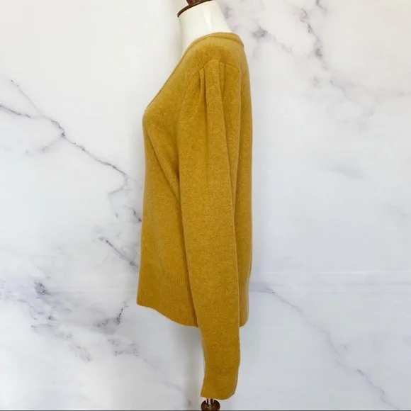 SOLD Madewell Westgate V-Neck Sweater in Coziest Yarn - Picture 6 of 14